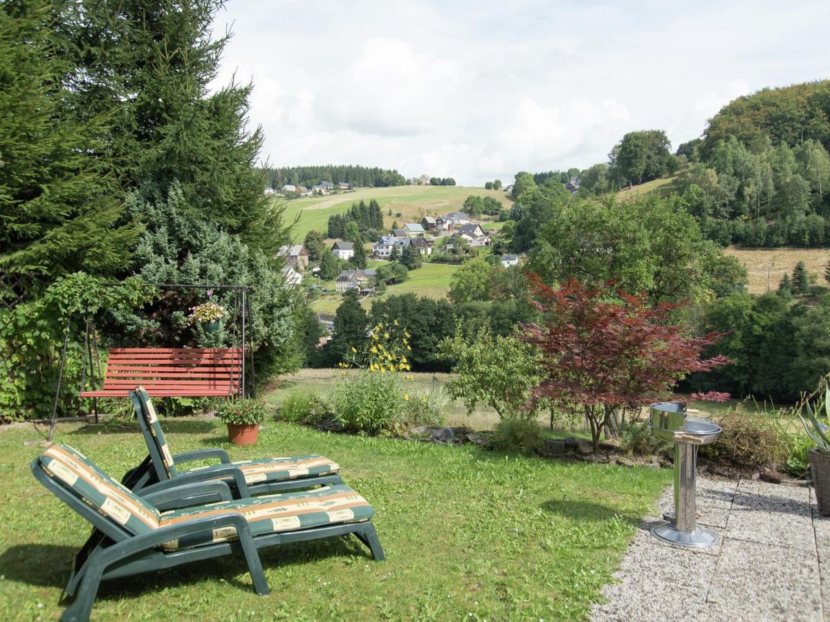 Cozy Apartment In Ore Mountains With Balcony ไบรเทนบรุนน์ ห้อง รูปภาพ