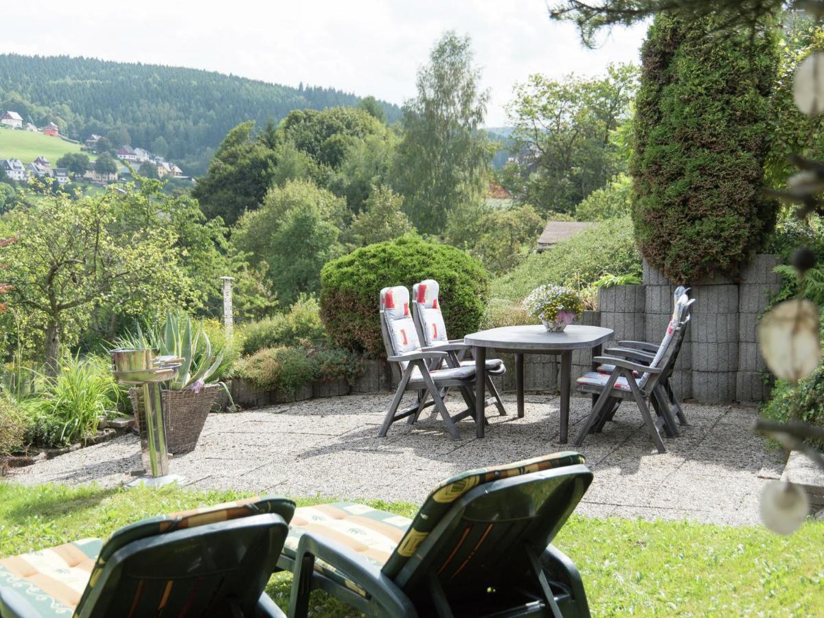 Cozy Apartment In Ore Mountains With Balcony ไบรเทนบรุนน์ ห้อง รูปภาพ