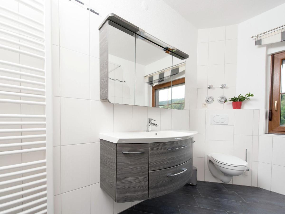 Cozy Apartment In Ore Mountains With Balcony ไบรเทนบรุนน์ ห้อง รูปภาพ