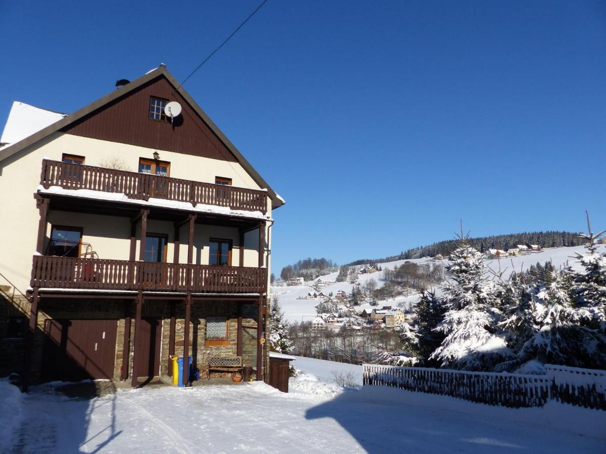 Cozy Apartment In Ore Mountains With Balcony ไบรเทนบรุนน์ ห้อง รูปภาพ