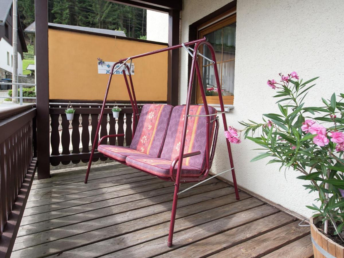Cozy Apartment In Ore Mountains With Balcony ไบรเทนบรุนน์ ภายนอก รูปภาพ