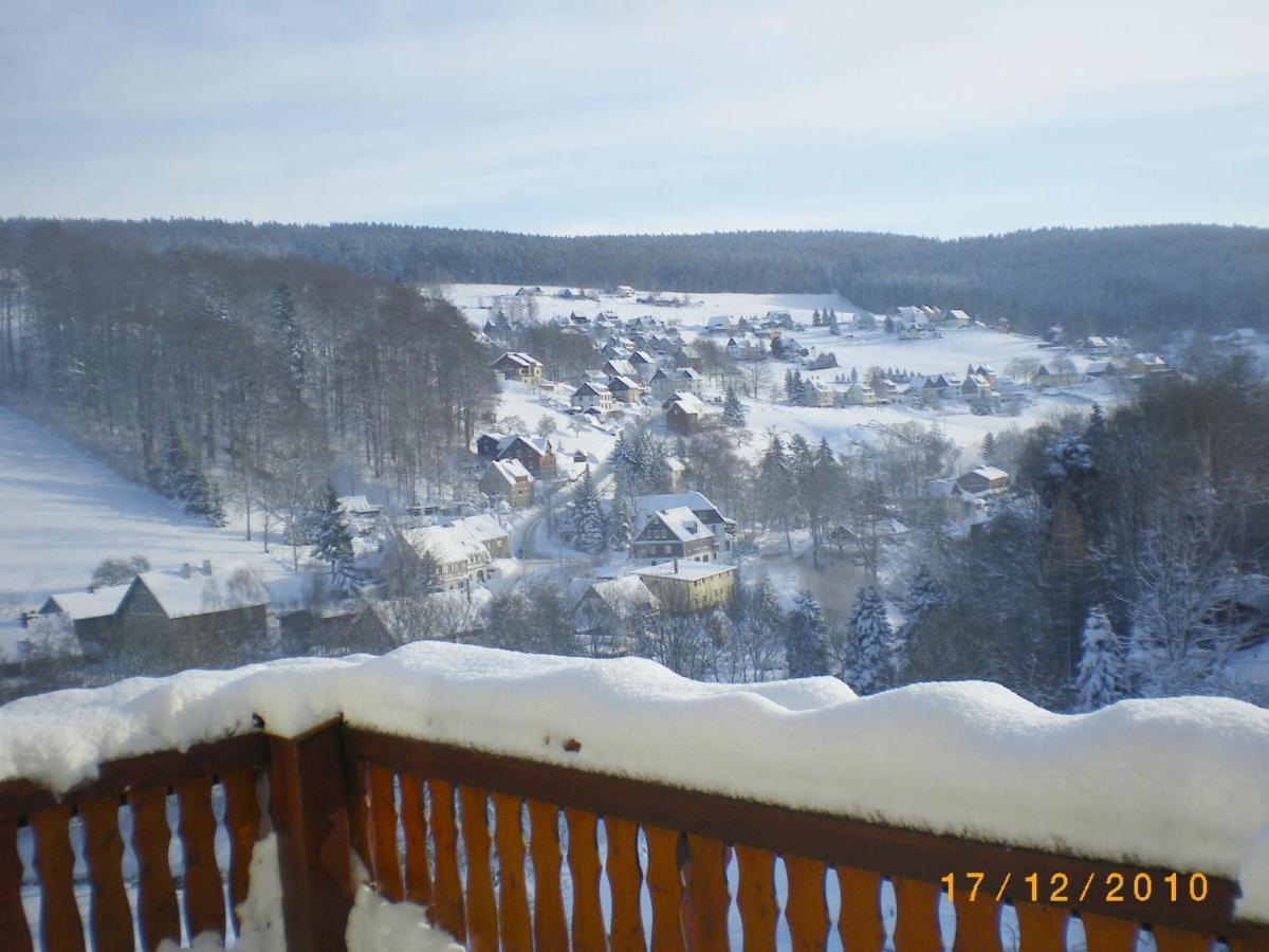 Cozy Apartment In Ore Mountains With Balcony ไบรเทนบรุนน์ ภายนอก รูปภาพ