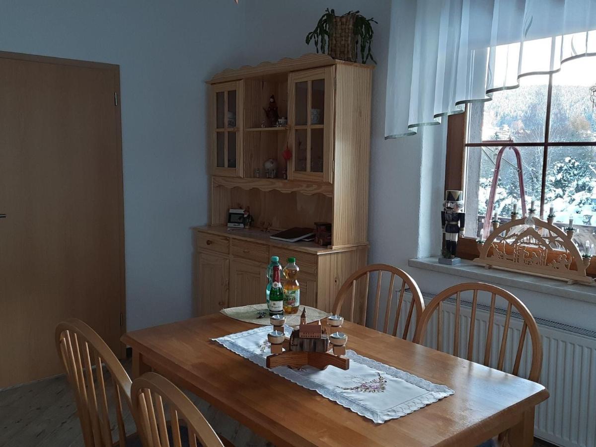 Cozy Apartment In Ore Mountains With Balcony ไบรเทนบรุนน์ ภายนอก รูปภาพ