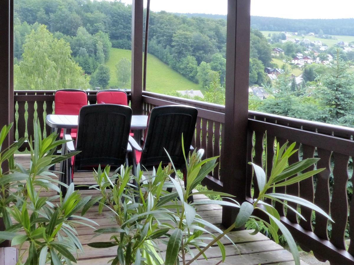 Cozy Apartment In Ore Mountains With Balcony ไบรเทนบรุนน์ ภายนอก รูปภาพ